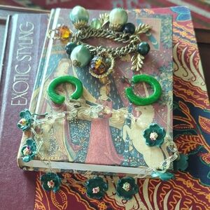 Vintage Jewelry